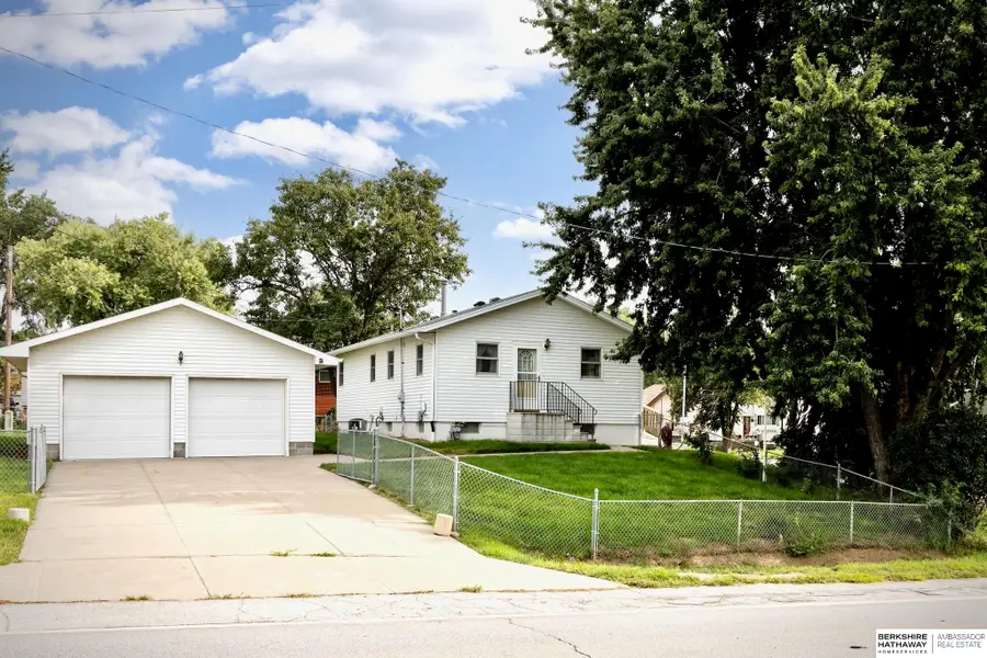7614 Chandler Acres Drive, Bellevue, NE 68147 - #2