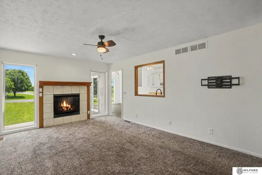 20213 Veterans Drive, Omaha, NE 68022 - #3