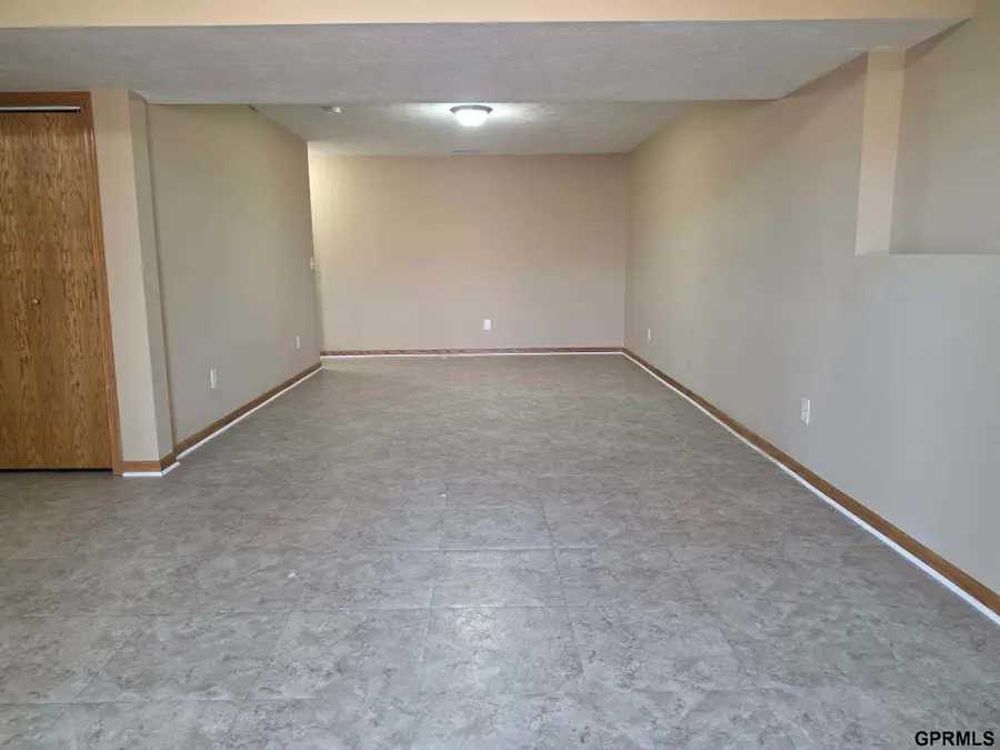 5242 N 9th Circle, Lincoln, NE 68521 - #3