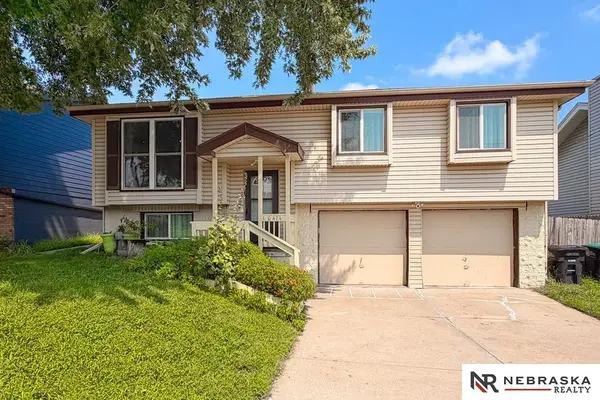 10424 Laurel Avenue, Omaha, NE 68134