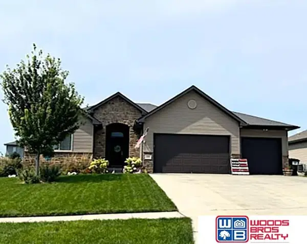 1201 Ridge Road, Hickman, NE 68372