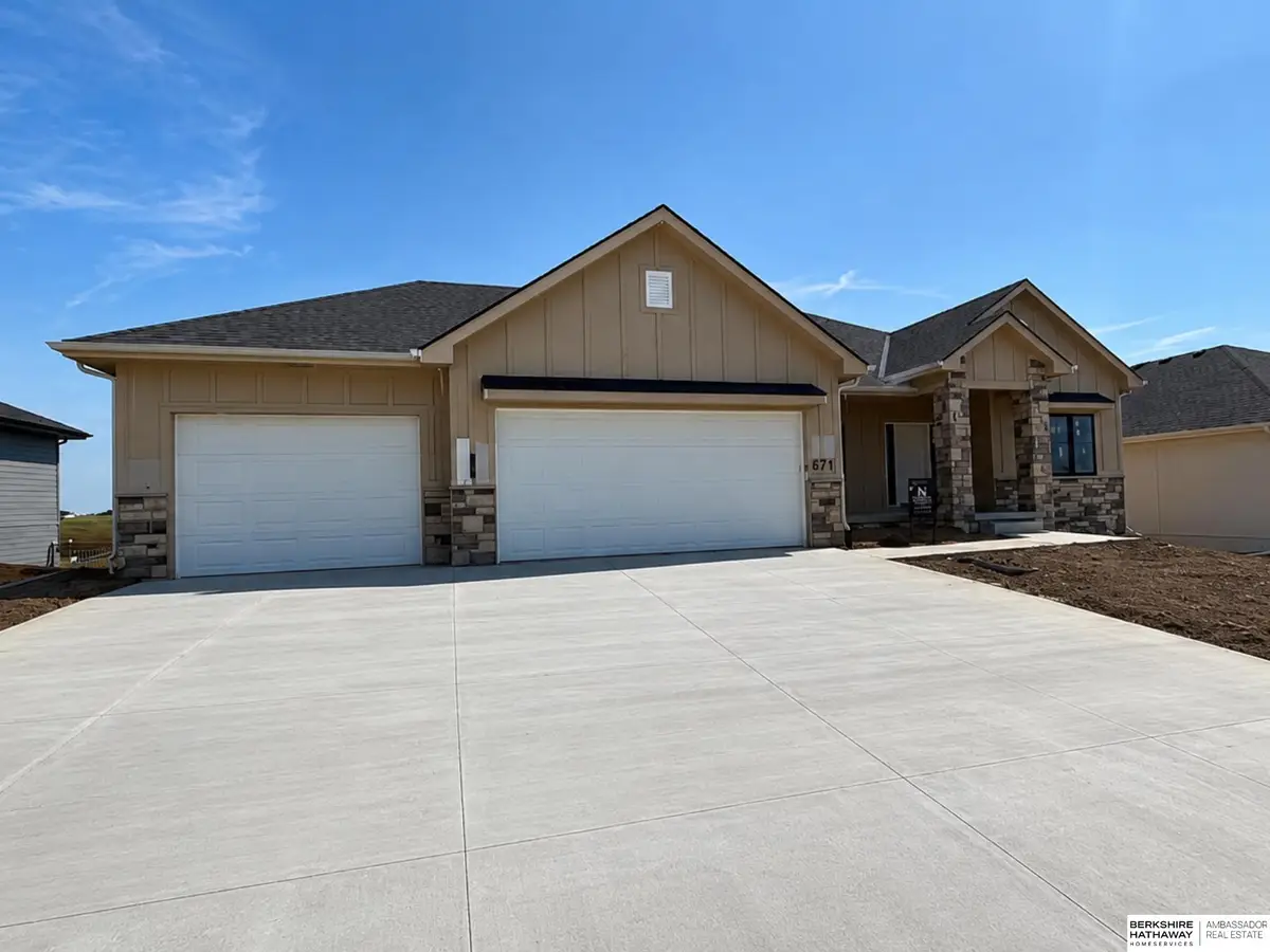 10711 S 220th Street, Gretna, NE 68028 - #1