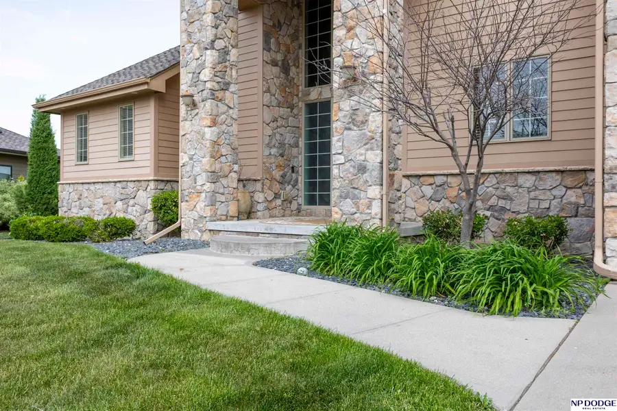 7413 N 116th Avenue Circle, Omaha, NE 68142 - #3