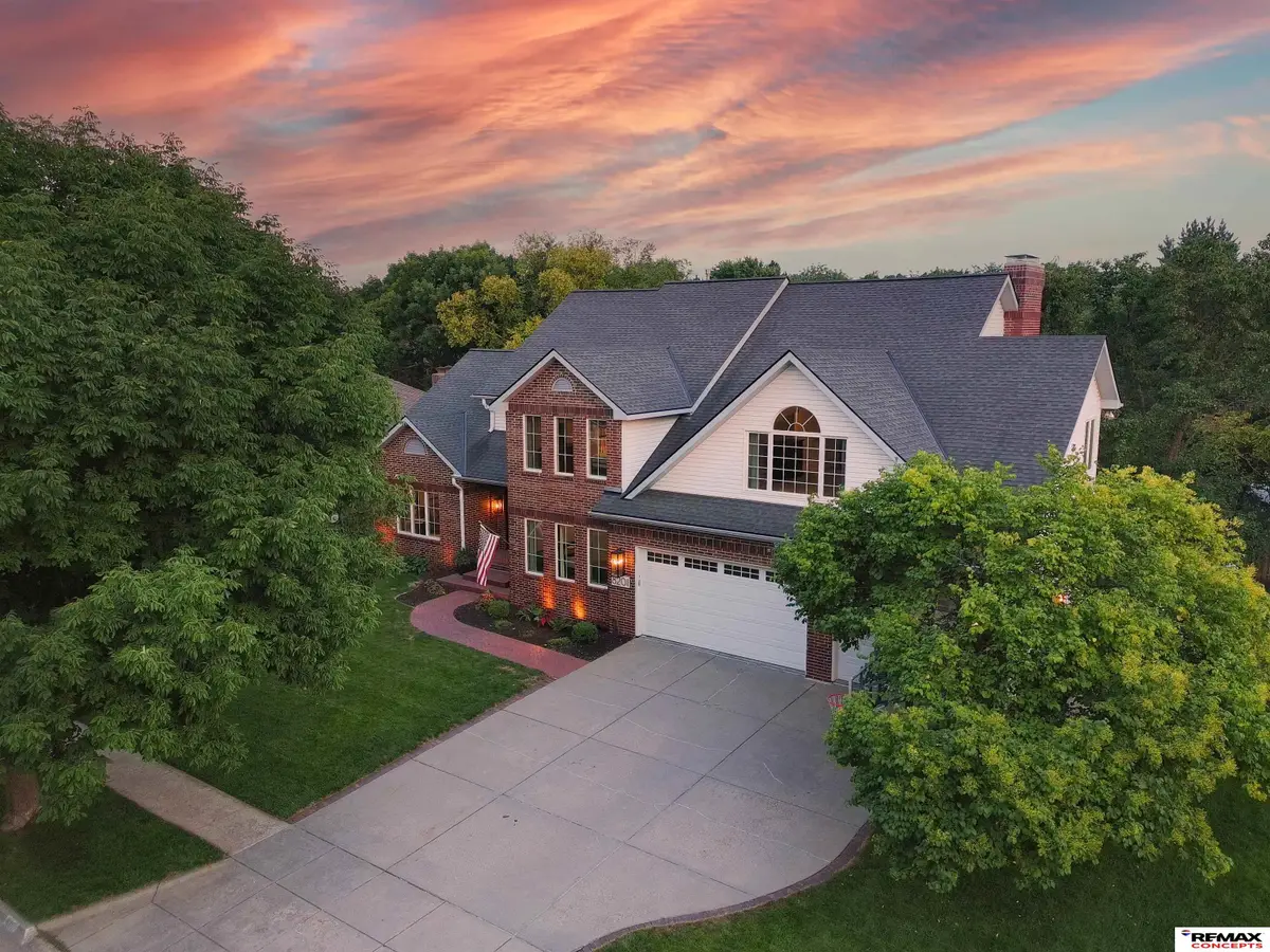 8201 Dorset Drive, Lincoln, NE 68510 - #1