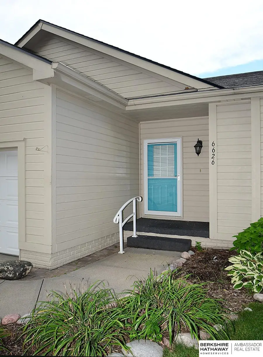 6626 S 117 Street, Omaha, NE 68137 - #3