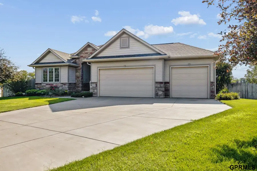9733 Andre Circle, Lincoln, NE 68526 - #2