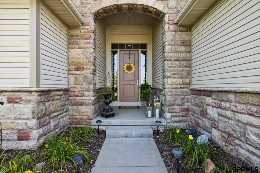 9733 Andre Circle, Lincoln, NE 68526 - #3