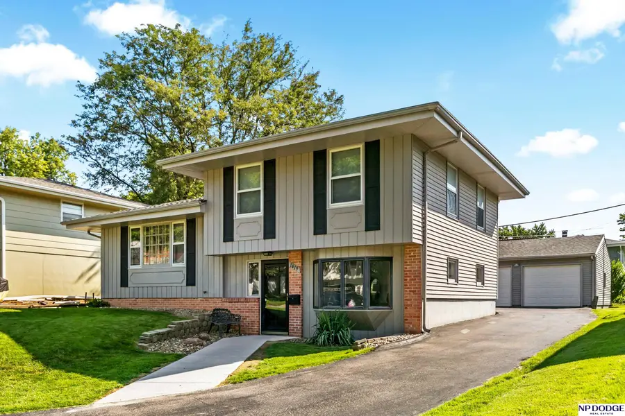 1419 N 91st Avenue, Omaha, NE 68114 - #2