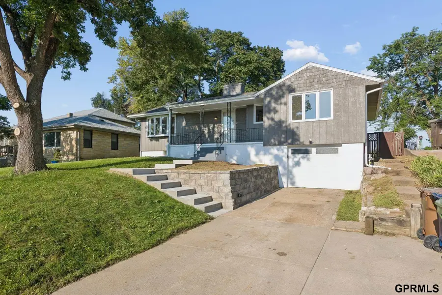 1010 Parkway Drive, Bellevue, NE 68005-0000 - #2
