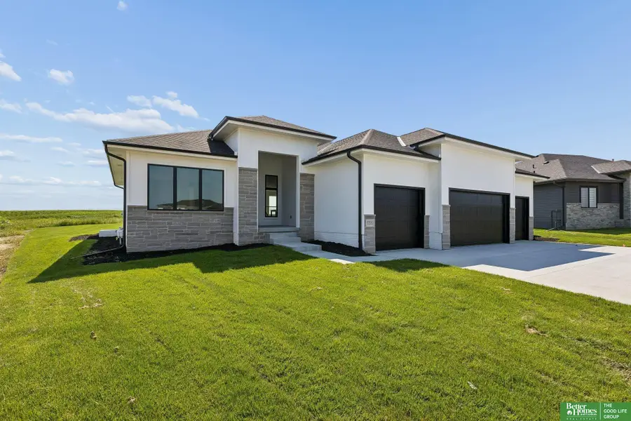 5701 N 195th Street, Elkhorn, NE 68022 - #2