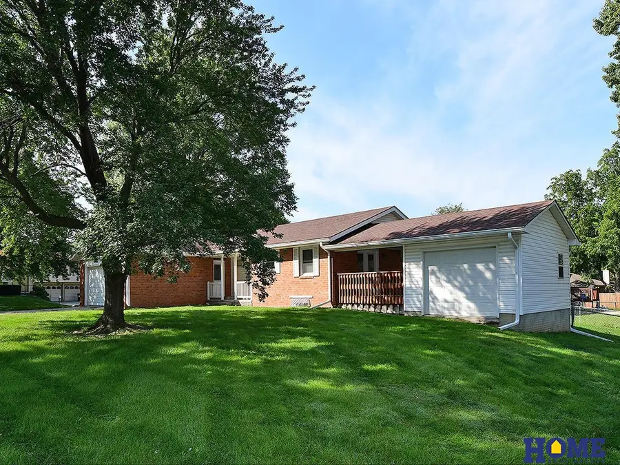 2021 Devoe Drive, Lincoln, NE 68506 - #2