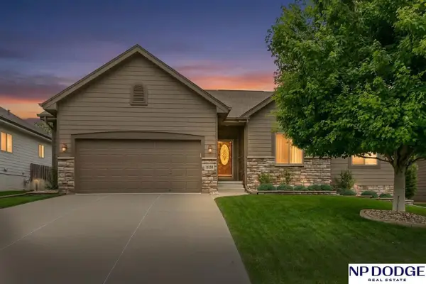 16318 R Street, Omaha, NE 68135