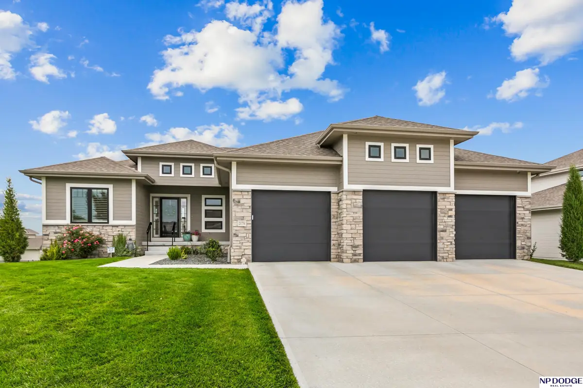 21774 K Street, Elkhorn, NE 68022 - #1