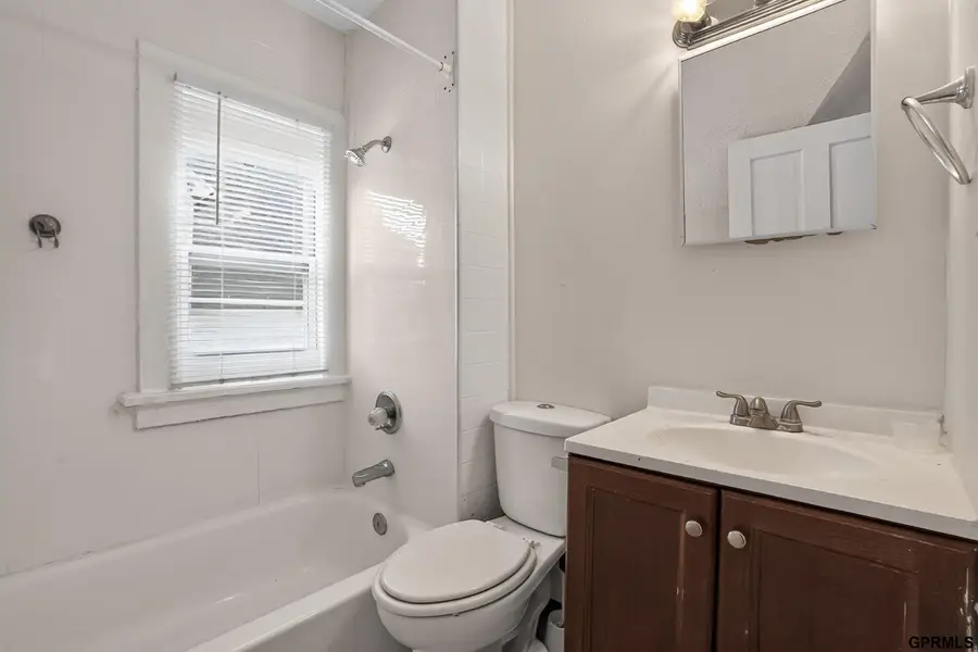 4215 Grant Street, Omaha, NE 68111 - #3