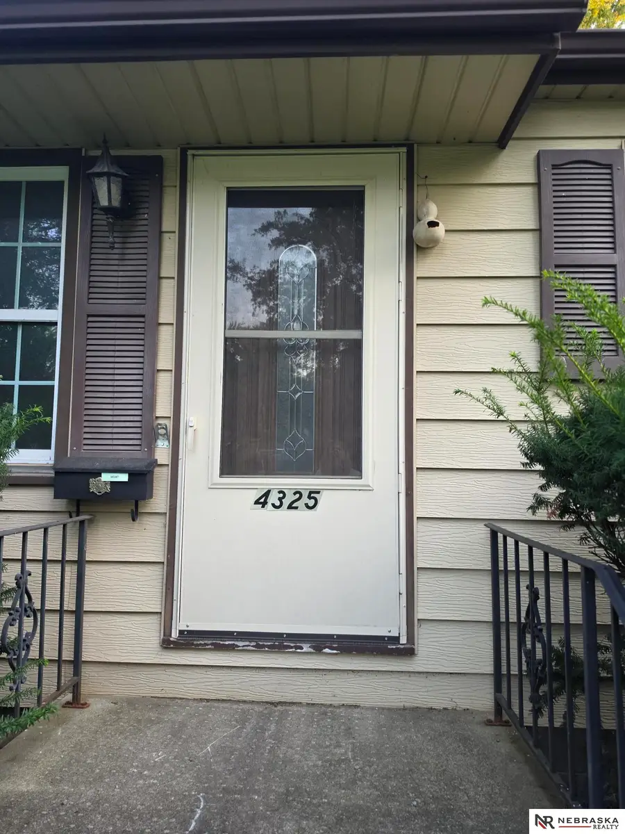 4325 D Street, Lincoln, NE 68510 - #2