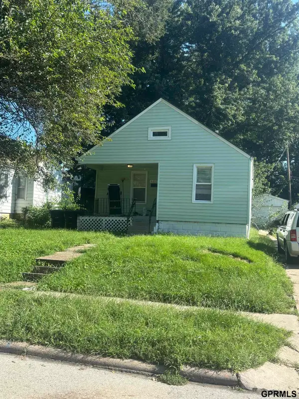 6107 Spencer Street, Omaha, NE 68104
