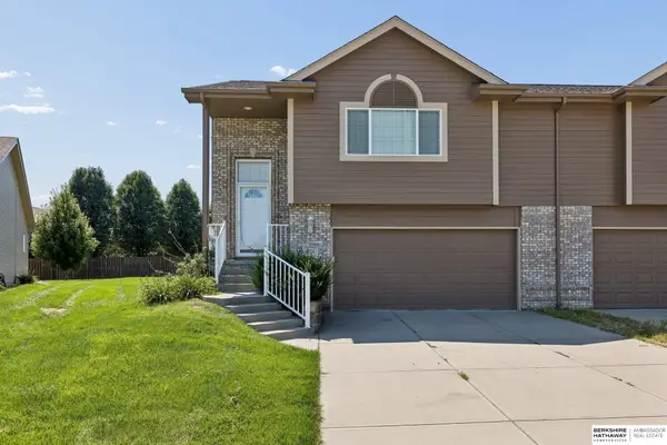 3732 S 202 Avenue, Omaha, NE 68130