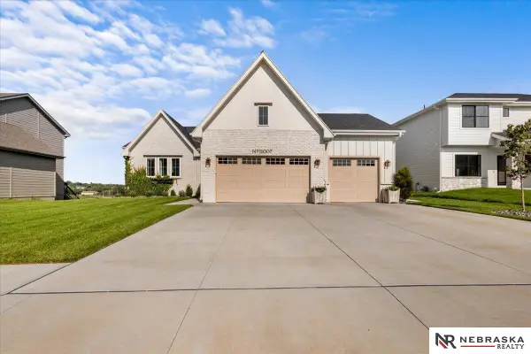 11007 N 159th Avenue, Bennington, NE 68007