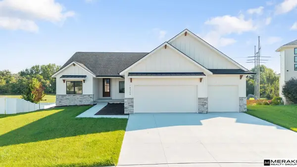 18304 Blackwalnut Street, Omaha, NE 68136