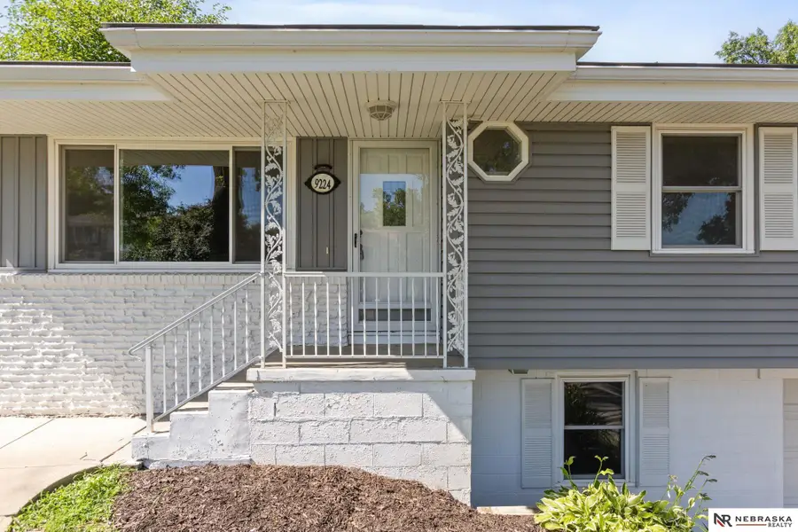 9224 Ruggles Street, Omaha, NE 68134 - #3