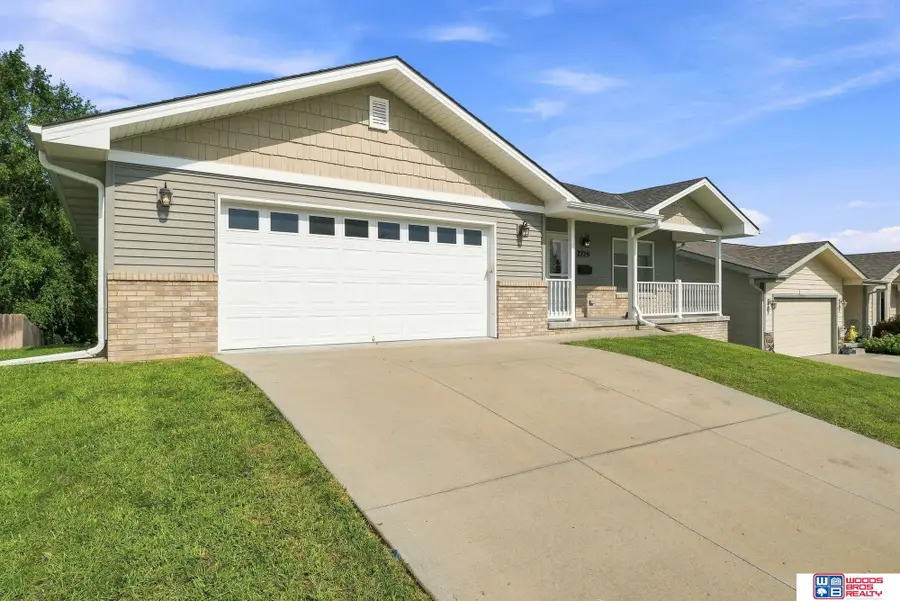 2729 NW Columbine Drive, Lincoln, NE 68524 - #3
