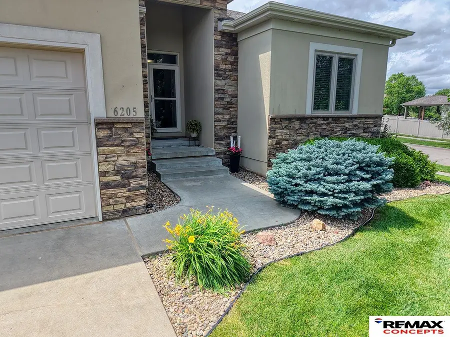 6205 Thompson Creek Boulevard, Lincoln, NE 68516 - #2