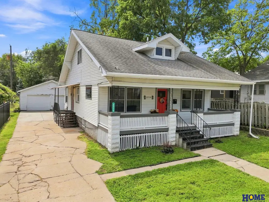 2719 Washington Street, Lincoln, NE 68502 - #2