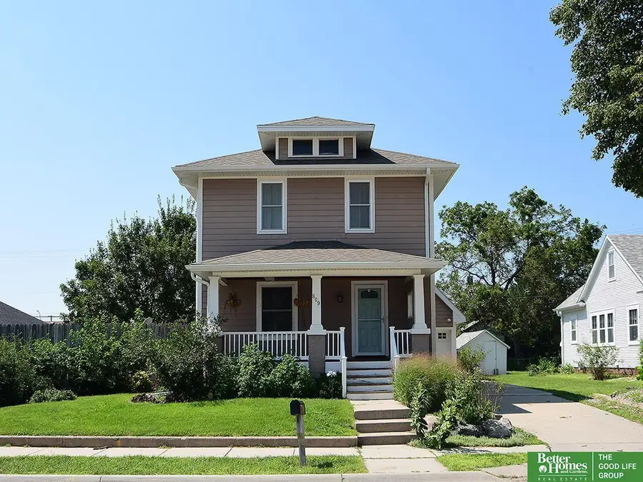 809 N Nebraska Avenue, York, NE 68467 - #2