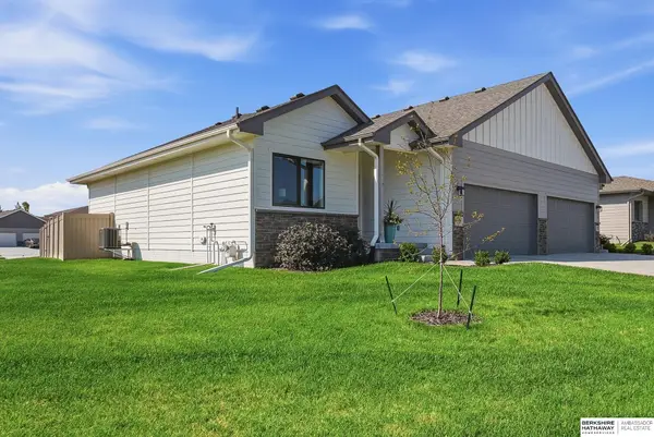 14809 Bruning Street, Bennington, NE 68007