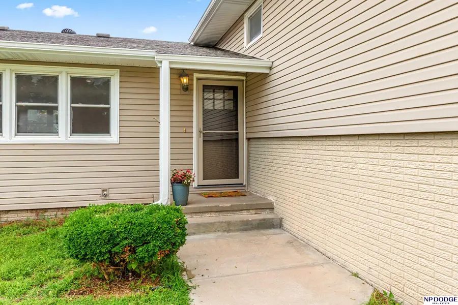 1720 N 106 Street, Omaha, NE 68114 - #3