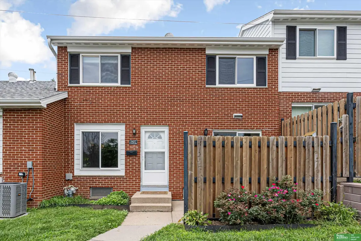 2427 S 3rd St. Plaza, Omaha, NE 68108 - #1