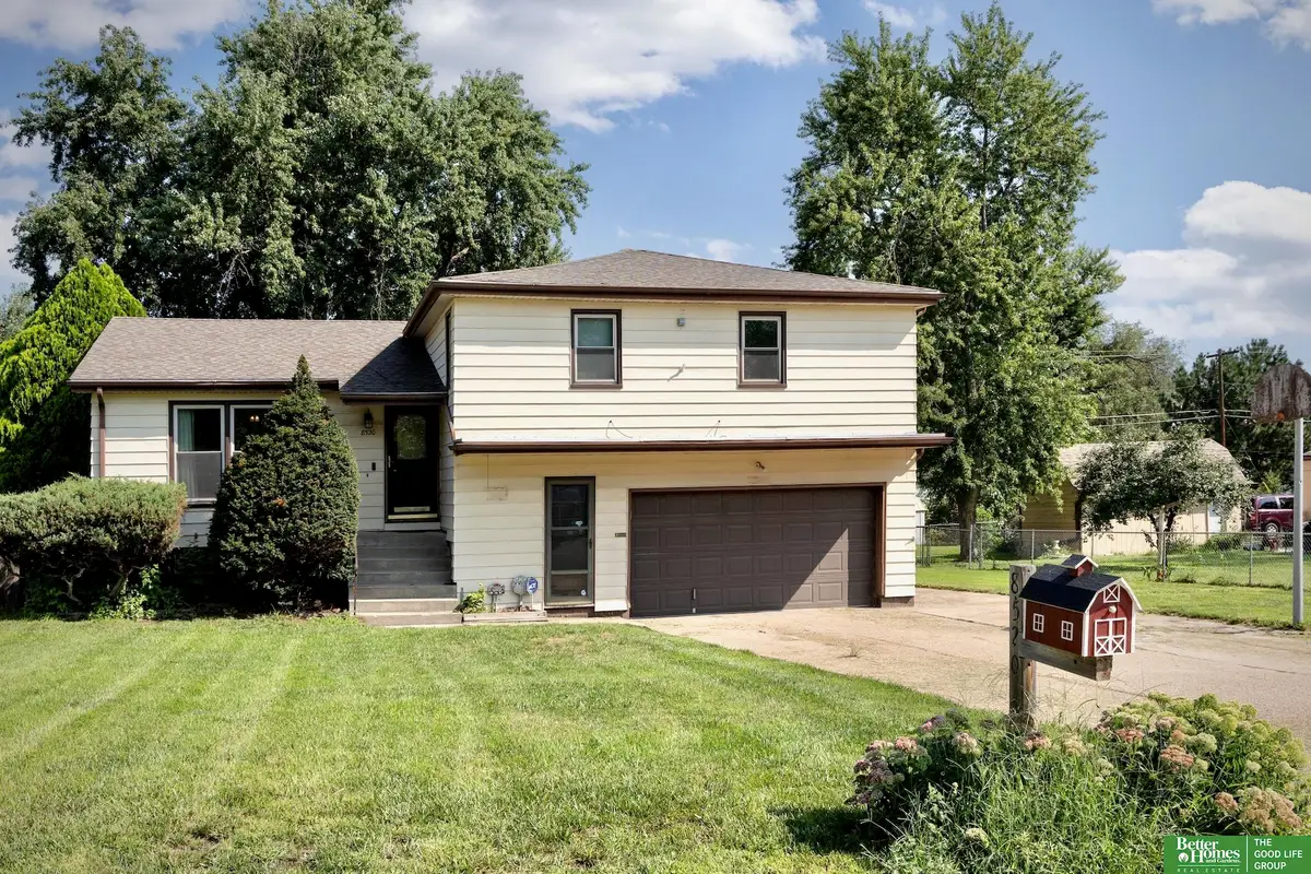 8520 Decatur Street, Omaha, NE 68114 - #1