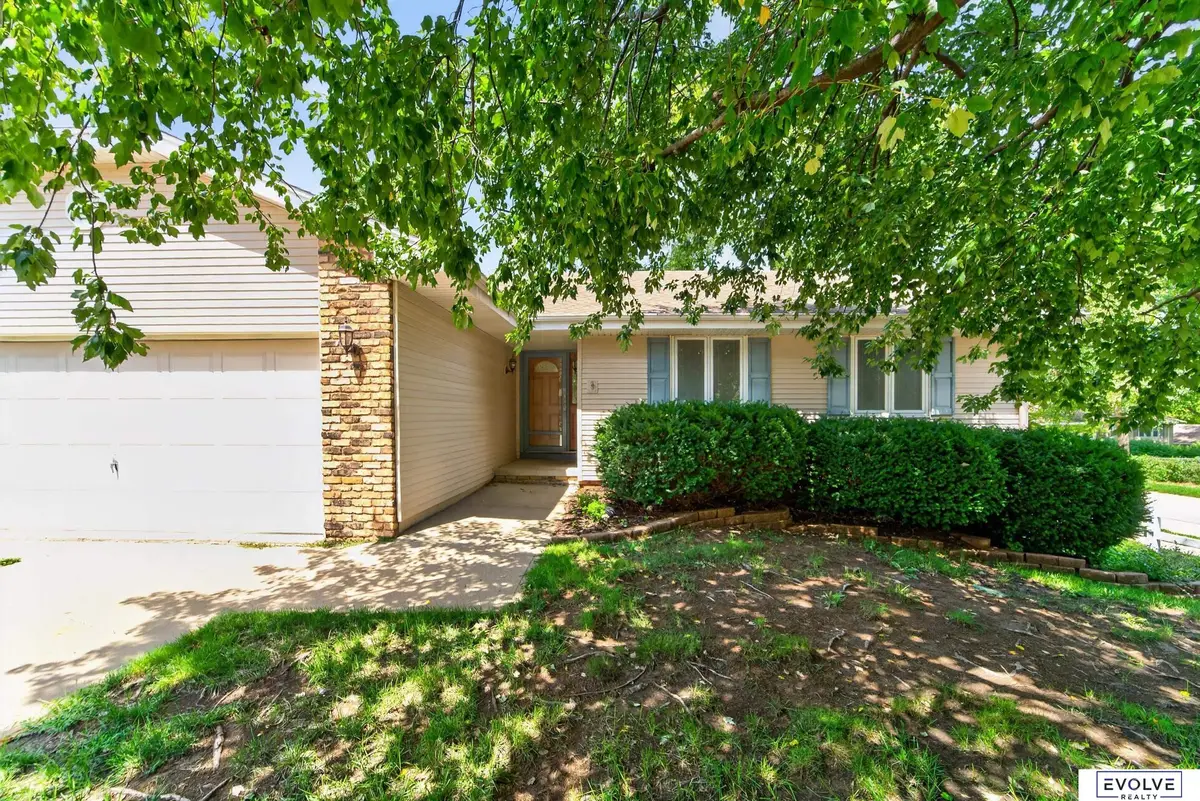 9324 Y Street, Omaha, NE 68127 - #1