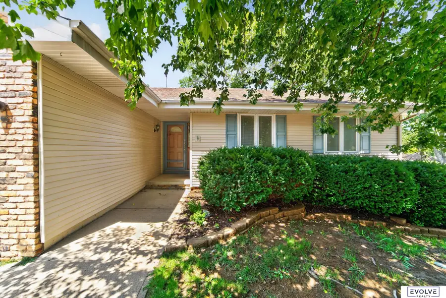 9324 Y Street, Omaha, NE 68127 - #2