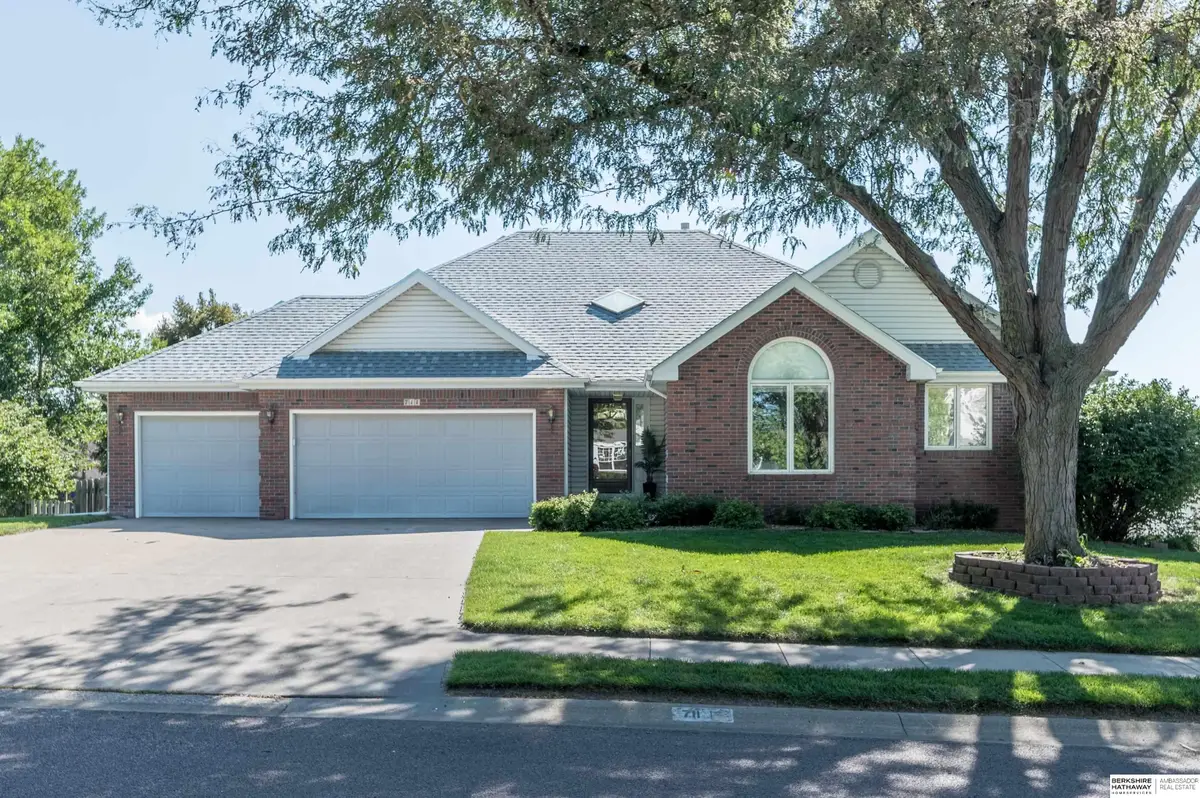 711 N Polk Street, Papillion, NE 68046 - #1