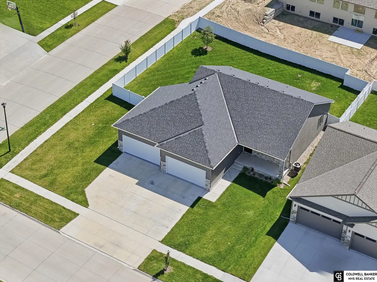 710 N 105th Street, Lincoln, NE 68527 - #1