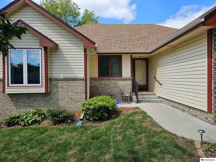 502 Black Forest Drive, Papillion, NE 68133 - #3