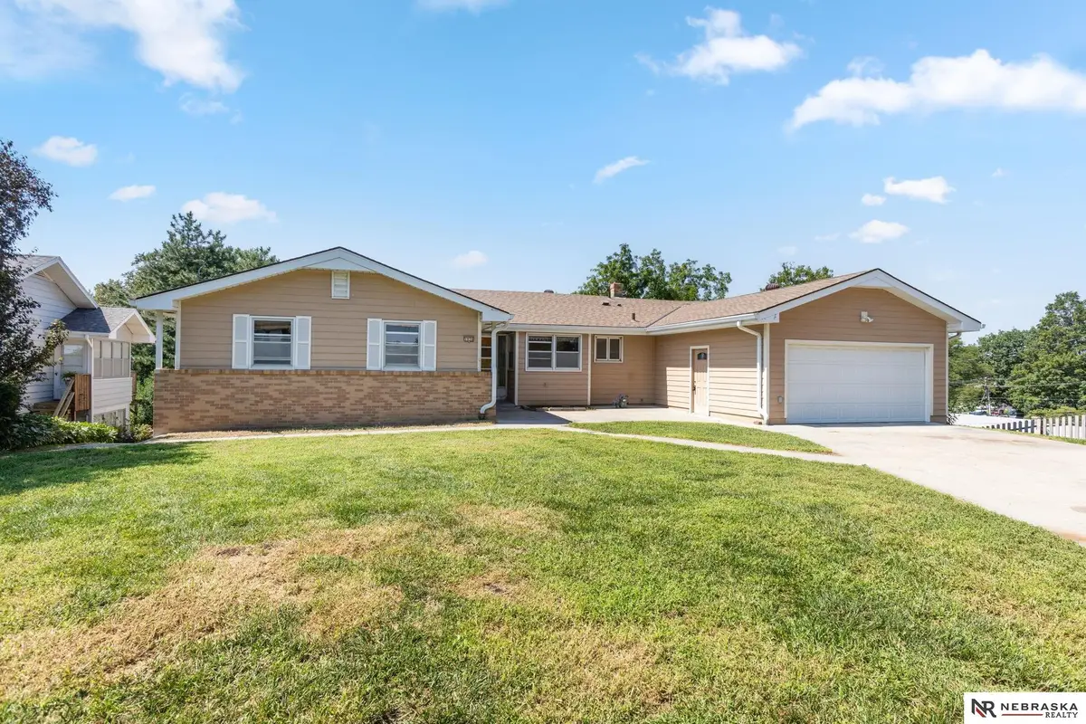 1036 N 74th Avenue, Omaha, NE 68114 - #1