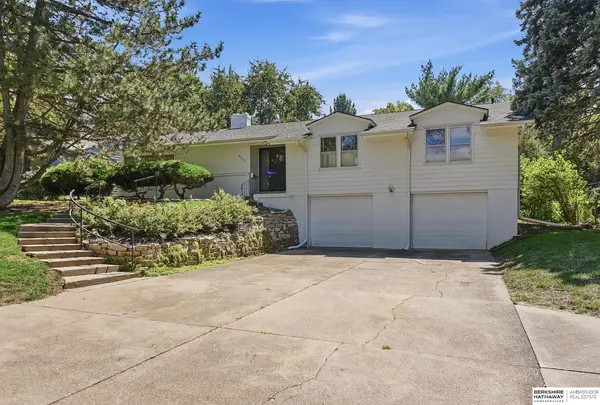 6477 Cuming Street, Omaha, NE 68132