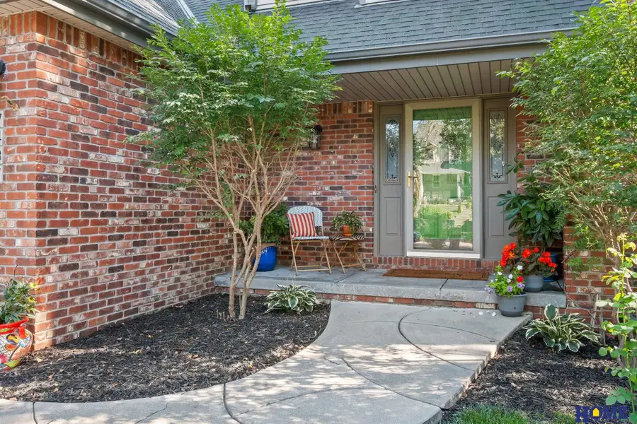 7437 Grand Oaks Drive, Lincoln, NE 68516 - #3