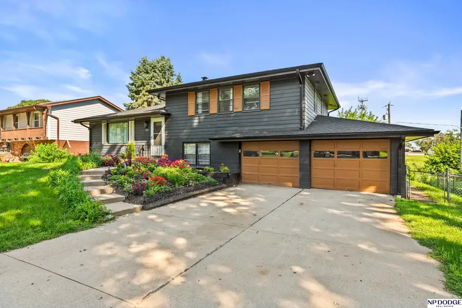 7522 Hartman Avenue, Omaha, NE 68134 - #2