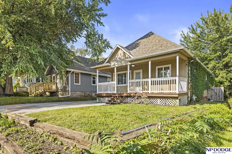 3324 N 59 Street, Omaha, NE 68104 - #2