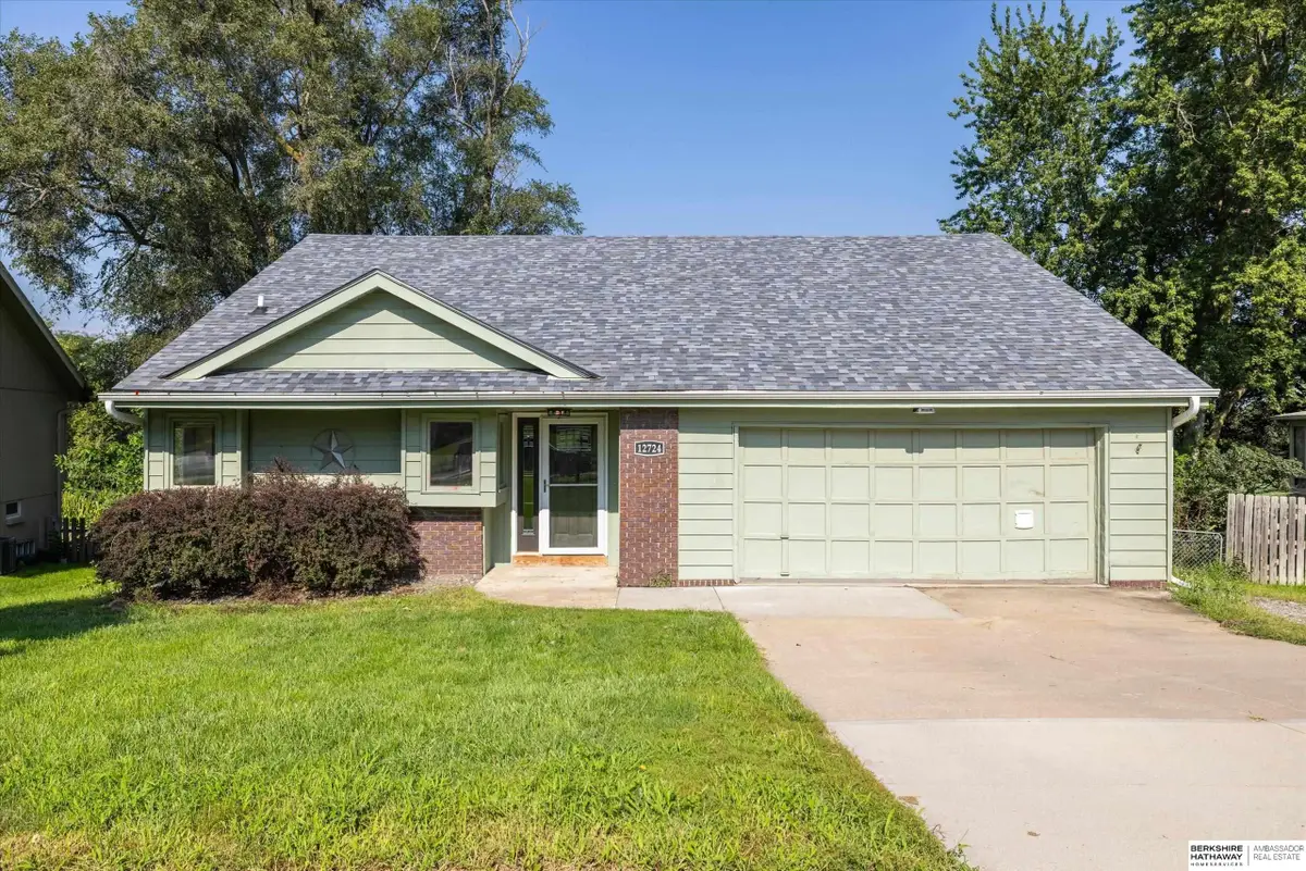 12724 S 38th Street, Bellevue, NE 68123 - #1