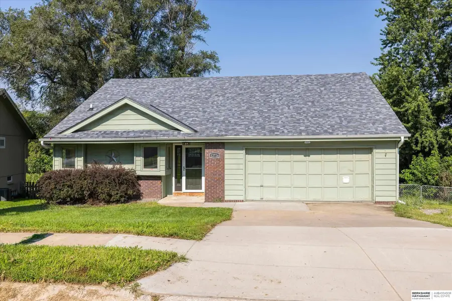 12724 S 38th Street, Bellevue, NE 68123 - #2