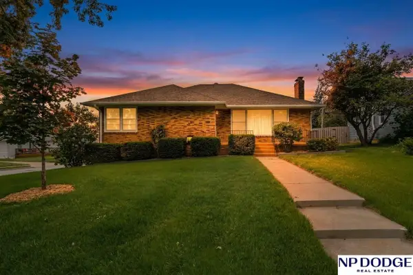 2142 S 38 Avenue, Omaha, NE 68105