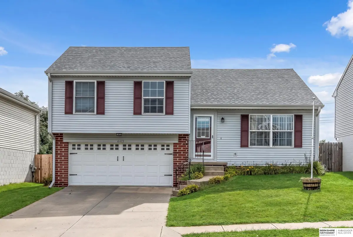 6423 N 78 Avenue, Omaha, NE 68134 - #1