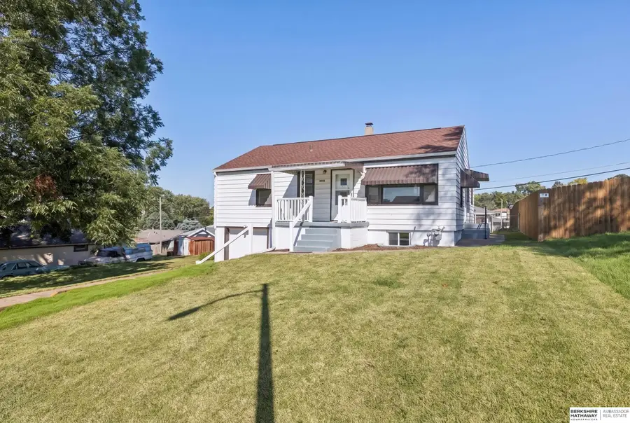 4460 Hillsdale Avenue, Omaha, NE 68107 - #2
