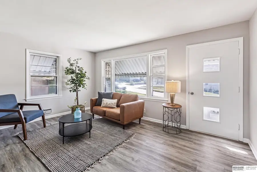 4460 Hillsdale Avenue, Omaha, NE 68107 - #3