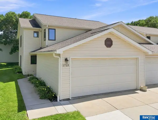 1723 Surfside Drive #1, Lincoln, NE 68528