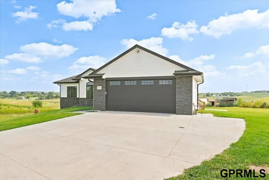 22561 Applewood Road, Glenwood, IA 51534 - #3